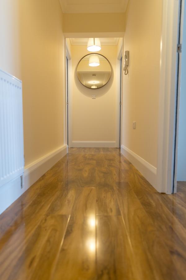London Heathrow Serviced Apartments Ashford  외부 사진