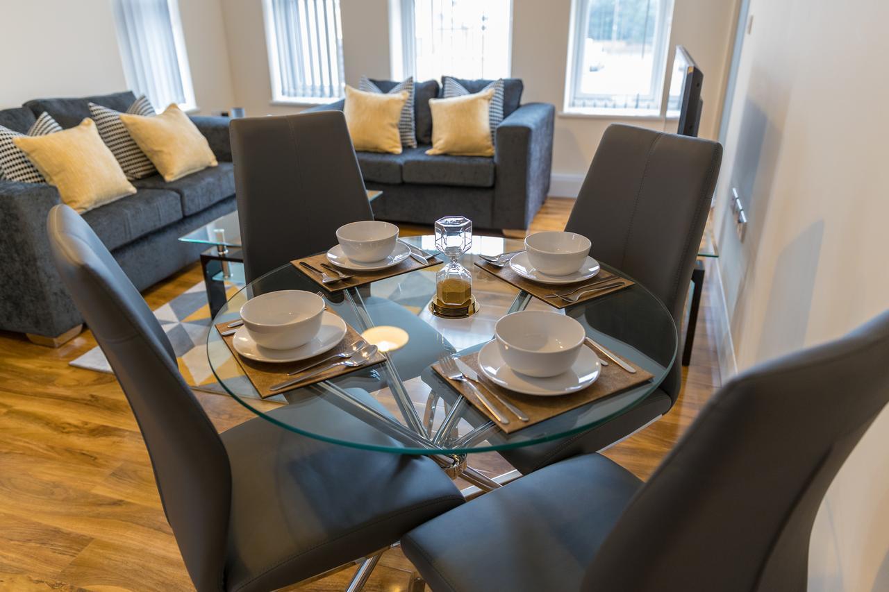 London Heathrow Serviced Apartments Ashford  외부 사진